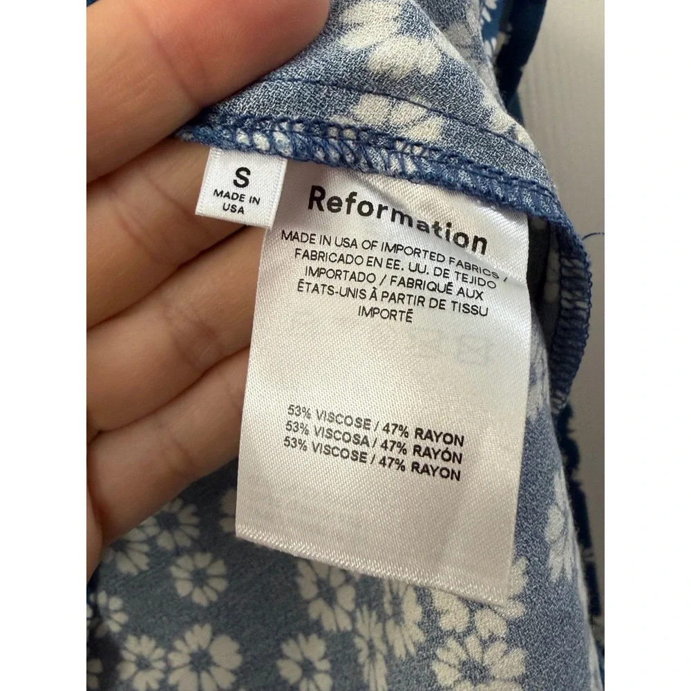 Reformation Blue Daisy Floral Button Front V-Neck Peplum Top Small Long Sleeve